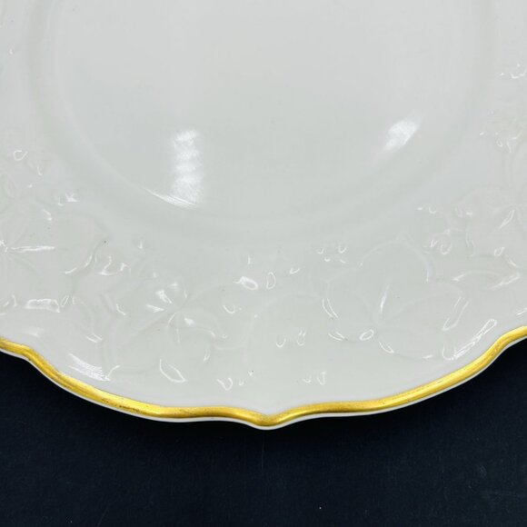 Syracuse China White Scallop Edge Ivy Embossed 11.5" Dinner Plate Gold Trim USA - Picture 5 of 9